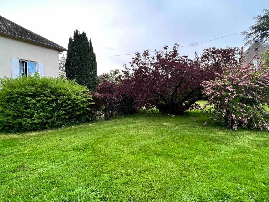 Gite De La Petite Fourmy Saint-Sulpice-les-Feuilles Esterno foto